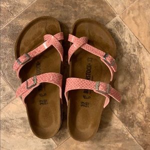 NWOT Magic Snake Rose Thong Sandal Birkenstock!